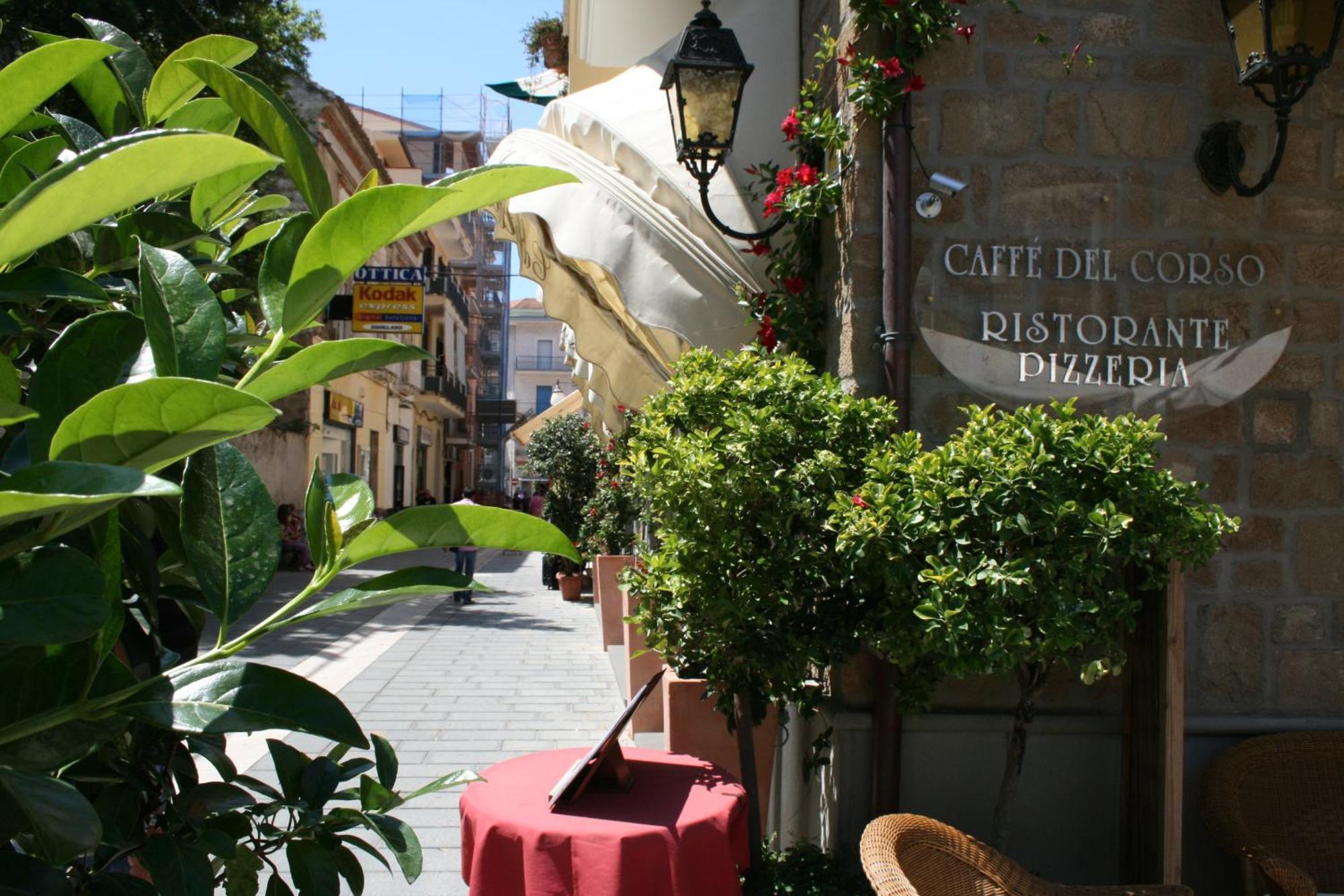 Hotel La Pergola Санта Мария ди Кастелабате Екстериор снимка