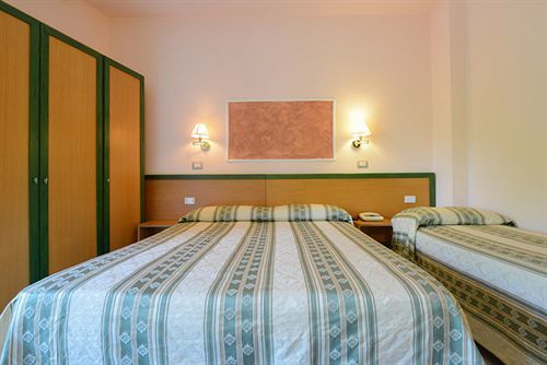 Hotel La Pergola Санта Мария ди Кастелабате Екстериор снимка
