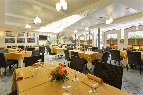 Hotel La Pergola Санта Мария ди Кастелабате Екстериор снимка