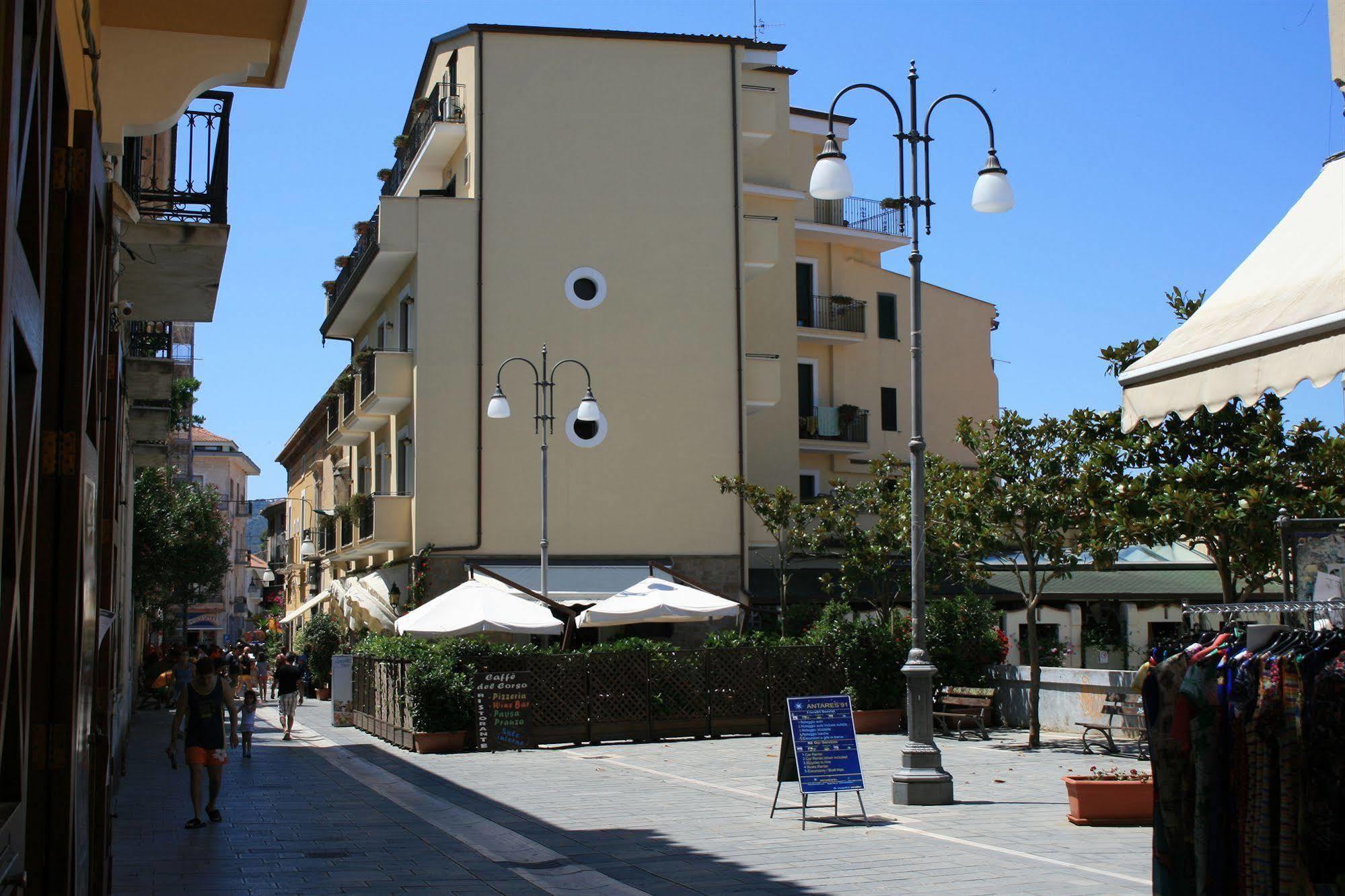 Hotel La Pergola Санта Мария ди Кастелабате Екстериор снимка